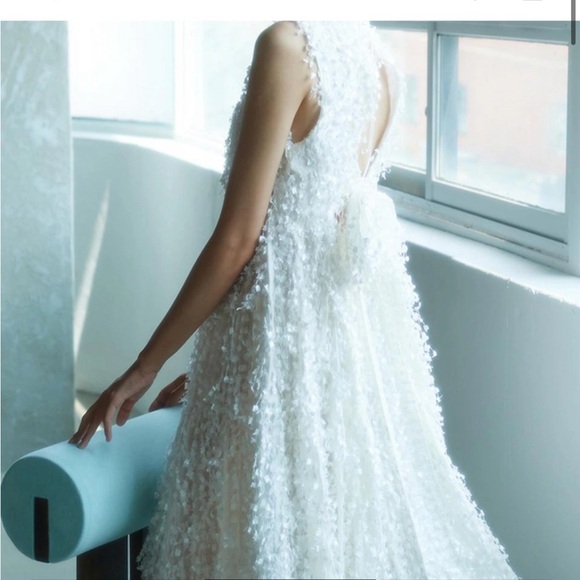 w concept bridal snow flower dress - Picture 2 of 3